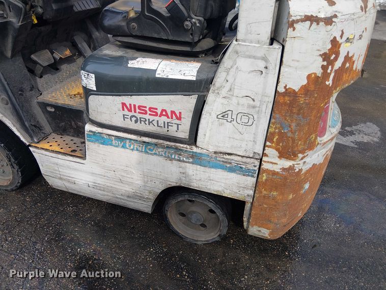 image for item NC9763 2015 Nissan CFS40 forklift