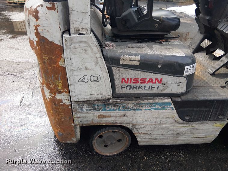 image for item NC9763 2015 Nissan CFS40 forklift