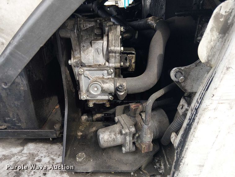 image for item NC9763 2015 Nissan CFS40 forklift