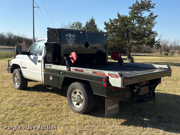 image for item NK9054 2001 Dodge Ram 2500 bale bed pickup truck