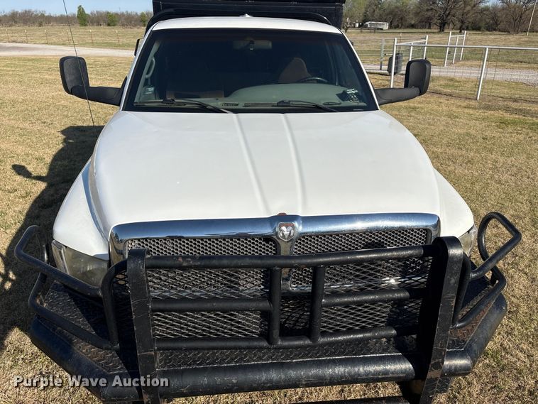 image for item NK9054 2001 Dodge Ram 2500 bale bed pickup truck