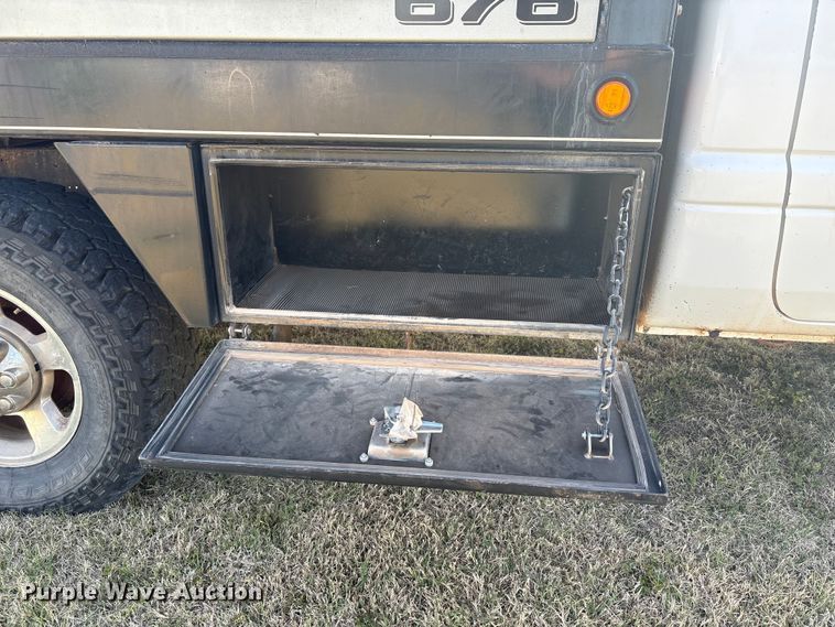 image for item NK9054 2001 Dodge Ram 2500 bale bed pickup truck