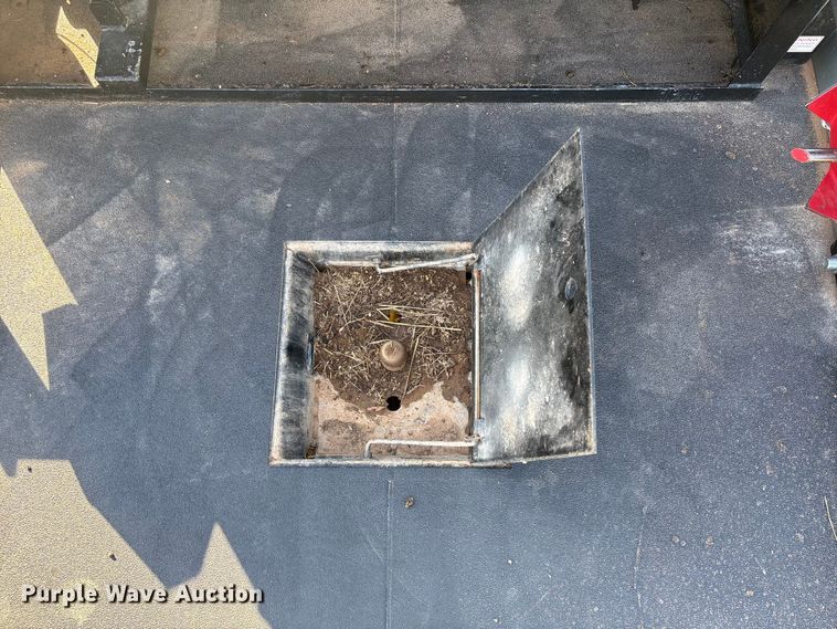 image for item NK9054 2001 Dodge Ram 2500 bale bed pickup truck