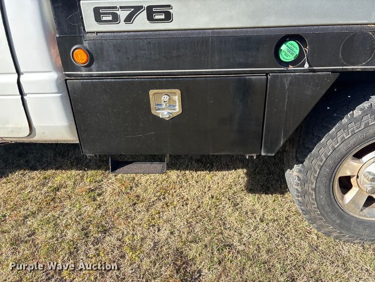 image for item NK9054 2001 Dodge Ram 2500 bale bed pickup truck