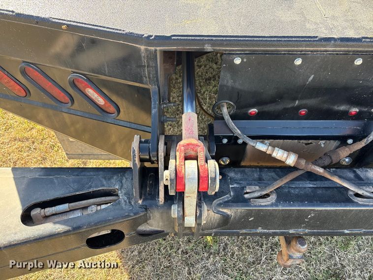 image for item NK9054 2001 Dodge Ram 2500 bale bed pickup truck