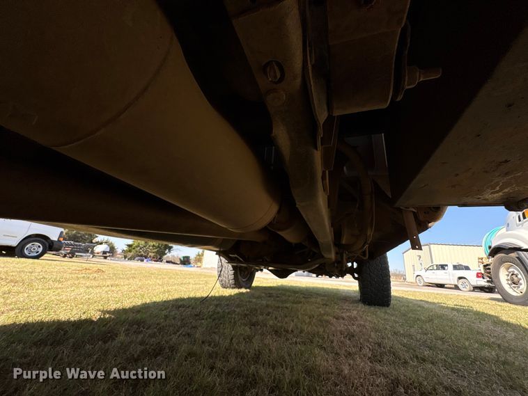 image for item NK9054 2001 Dodge Ram 2500 bale bed pickup truck