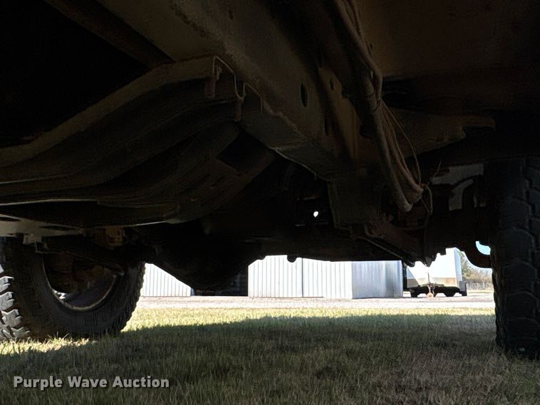 image for item NK9054 2001 Dodge Ram 2500 bale bed pickup truck