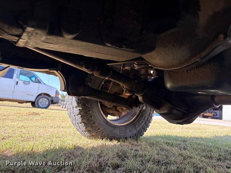 image for item NK9054 2001 Dodge Ram 2500 bale bed pickup truck