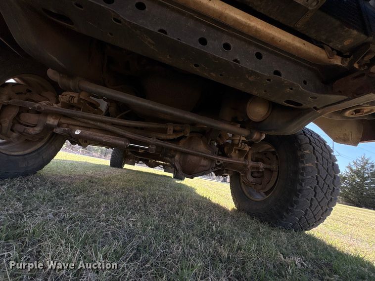 image for item NK9054 2001 Dodge Ram 2500 bale bed pickup truck