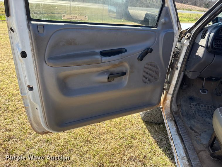 image for item NK9054 2001 Dodge Ram 2500 bale bed pickup truck