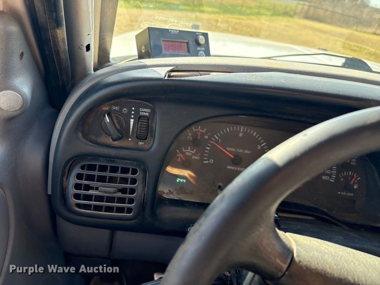 image for item NK9054 2001 Dodge Ram 2500 bale bed pickup truck