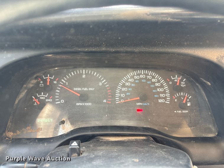 image for item NK9054 2001 Dodge Ram 2500 bale bed pickup truck