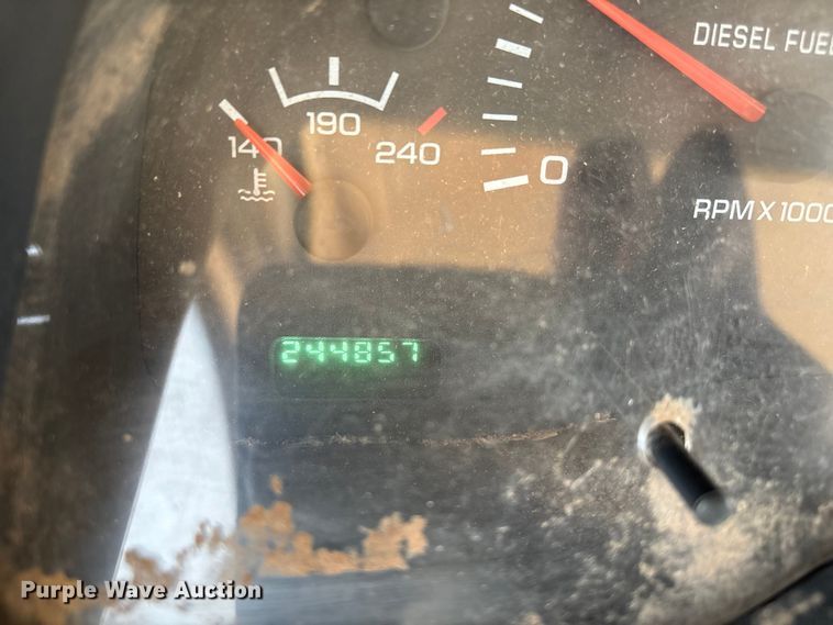 image for item NK9054 2001 Dodge Ram 2500 bale bed pickup truck