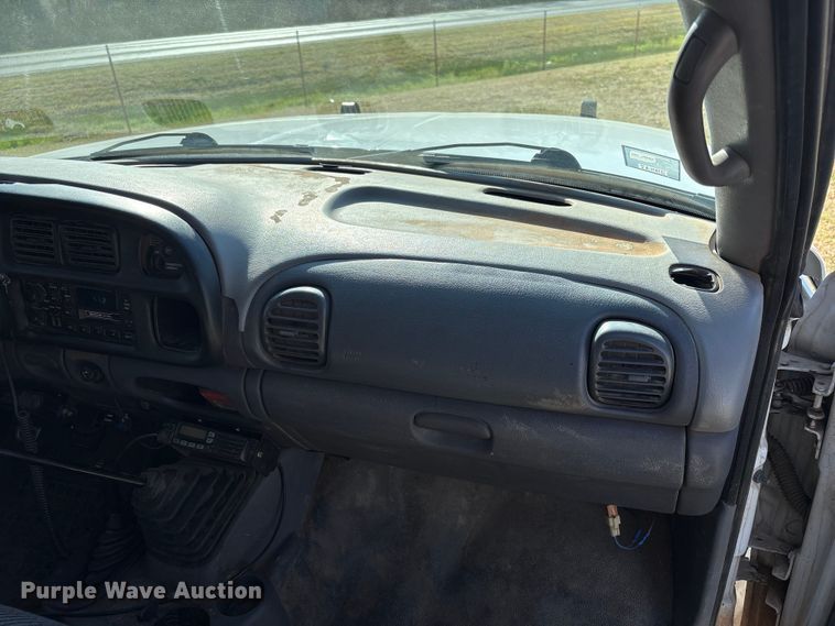 image for item NK9054 2001 Dodge Ram 2500 bale bed pickup truck