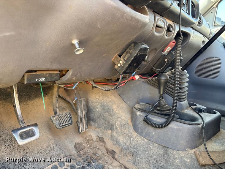 image for item NK9054 2001 Dodge Ram 2500 bale bed pickup truck