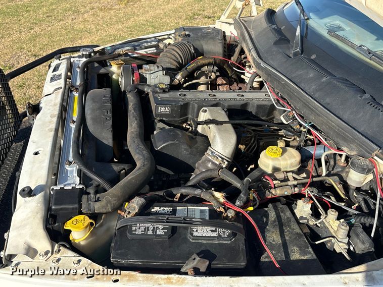 image for item NK9054 2001 Dodge Ram 2500 bale bed pickup truck