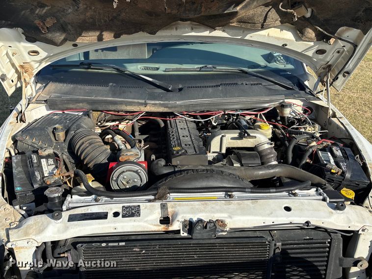 image for item NK9054 2001 Dodge Ram 2500 bale bed pickup truck