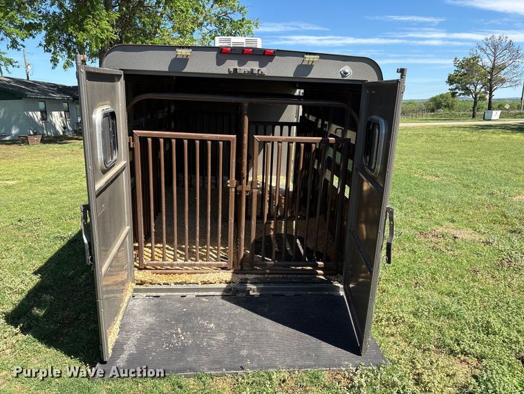 image for item NK9066 2018 CM Show Pro livestock trailer