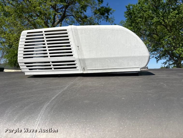 image for item NK9066 2018 CM Show Pro livestock trailer