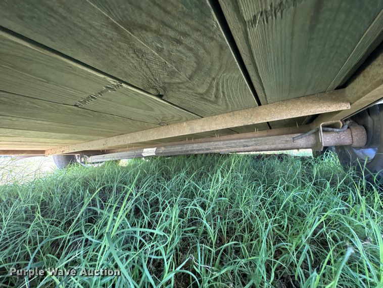 image for item NK9066 2018 CM Show Pro livestock trailer