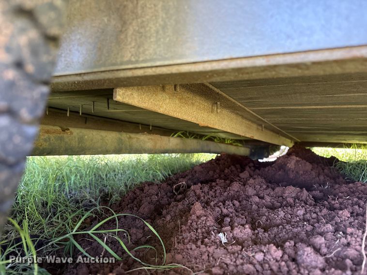 image for item NK9066 2018 CM Show Pro livestock trailer