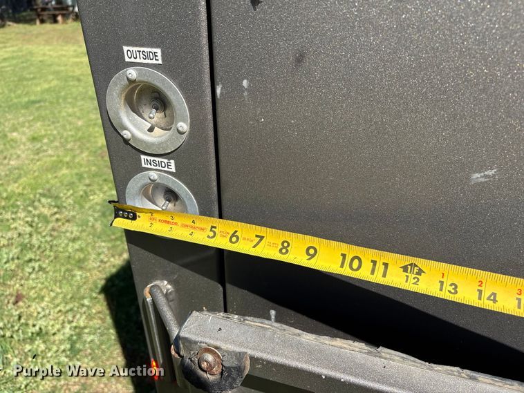 image for item NK9066 2018 CM Show Pro livestock trailer