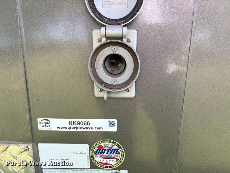 image for item NK9066 2018 CM Show Pro livestock trailer