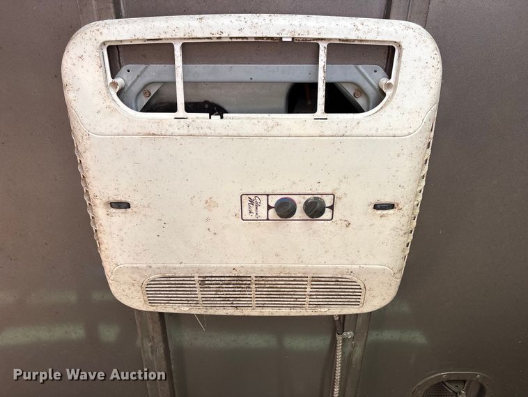 image for item NK9066 2018 CM Show Pro livestock trailer