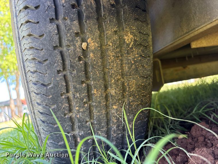 image for item NK9066 2018 CM Show Pro livestock trailer