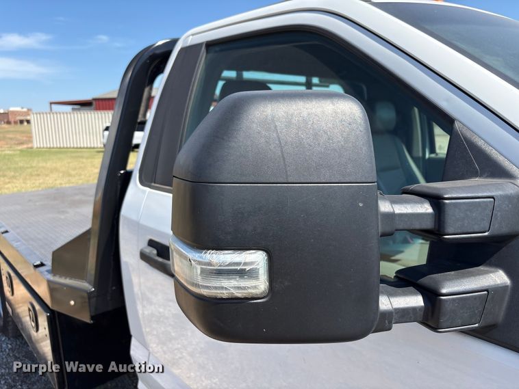 image for item NK9105 2019 Ford F350 Super Duty flatbed pickup truck