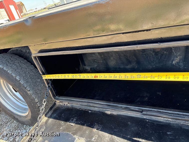 image for item NK9105 2019 Ford F350 Super Duty flatbed pickup truck