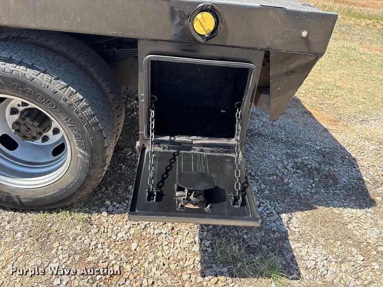 image for item NK9105 2019 Ford F350 Super Duty flatbed pickup truck