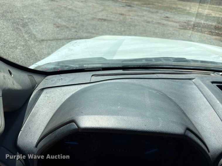 image for item NK9105 2019 Ford F350 Super Duty flatbed pickup truck