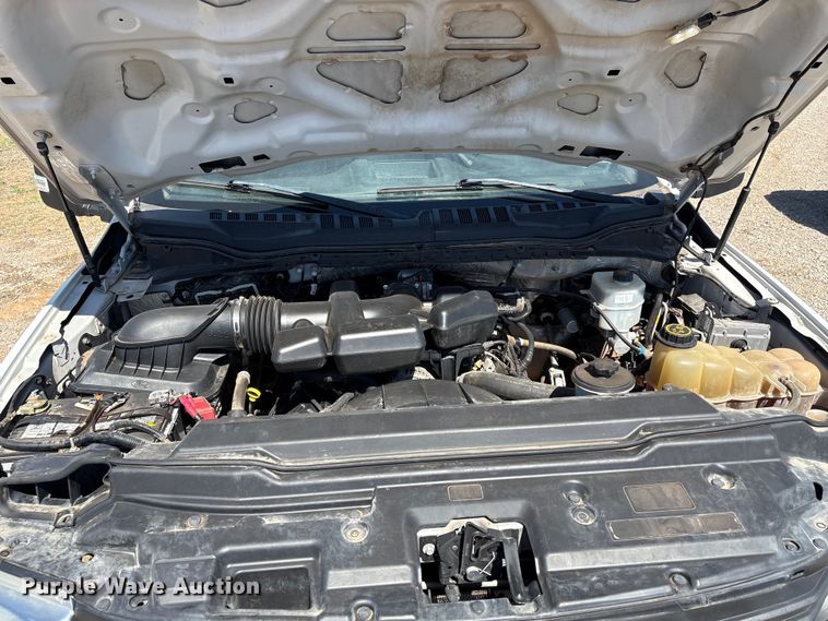 image for item NK9105 2019 Ford F350 Super Duty flatbed pickup truck