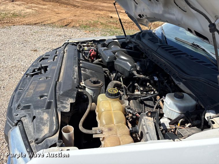 image for item NK9105 2019 Ford F350 Super Duty flatbed pickup truck