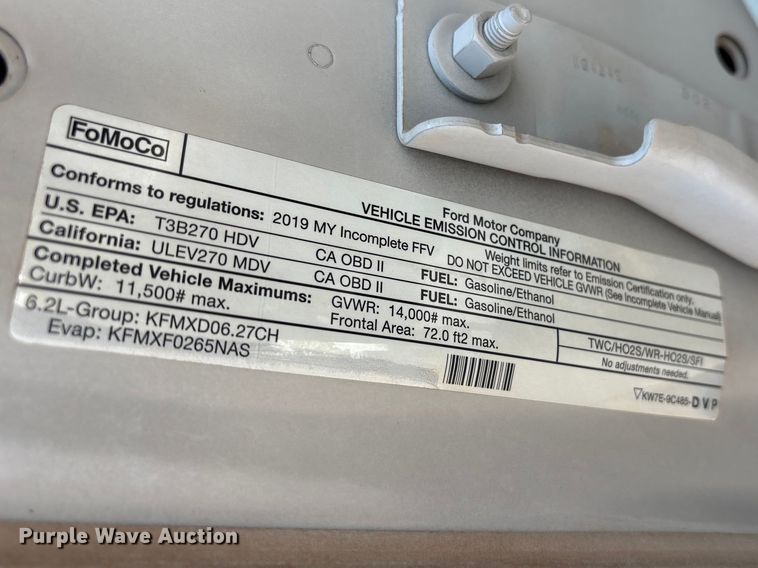 image for item NK9105 2019 Ford F350 Super Duty flatbed pickup truck