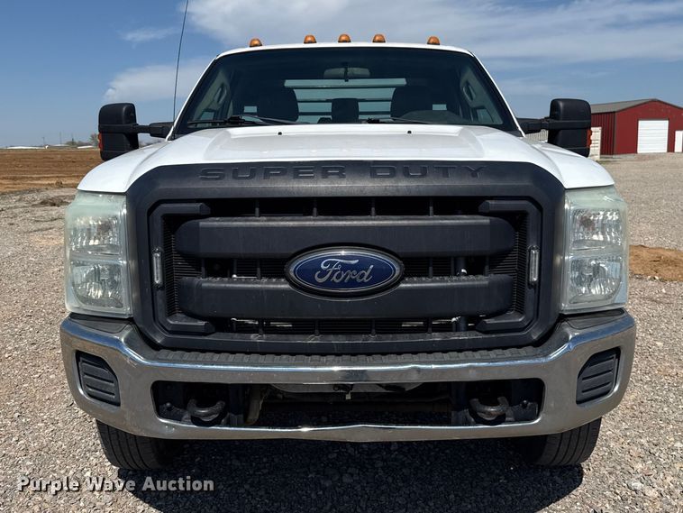 image for item NK9106 2016 Ford F350 Super Duty flatbed truck