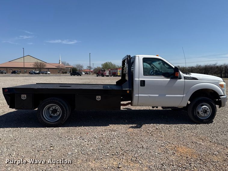 image for item NK9106 2016 Ford F350 Super Duty flatbed truck