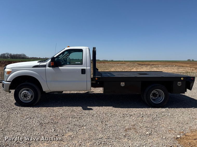 image for item NK9106 2016 Ford F350 Super Duty flatbed truck