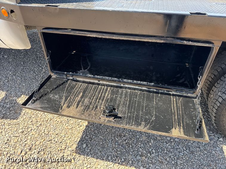 image for item NK9106 2016 Ford F350 Super Duty flatbed truck