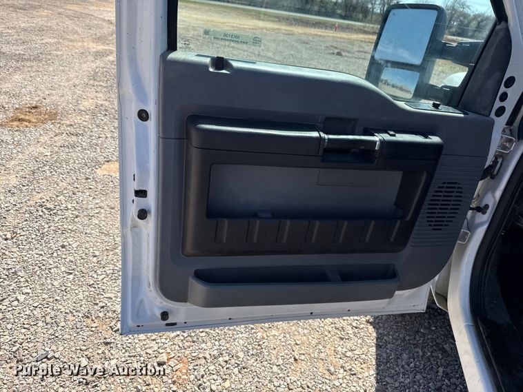 image for item NK9106 2016 Ford F350 Super Duty flatbed truck