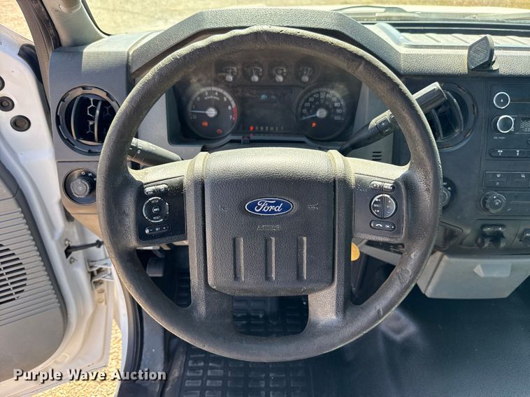 image for item NK9106 2016 Ford F350 Super Duty flatbed truck