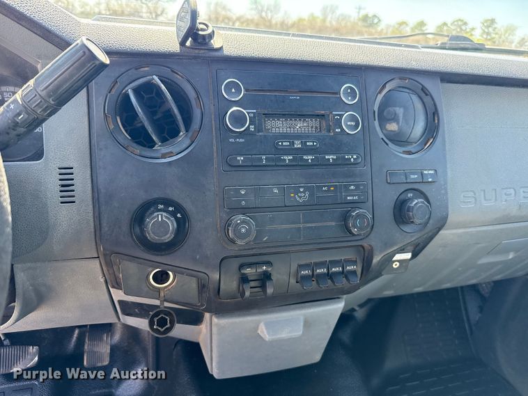 image for item NK9106 2016 Ford F350 Super Duty flatbed truck