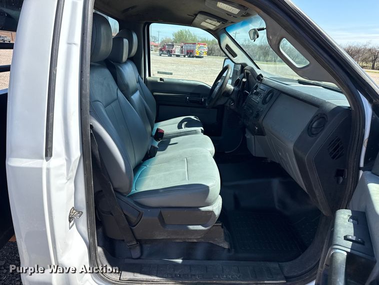 image for item NK9106 2016 Ford F350 Super Duty flatbed truck