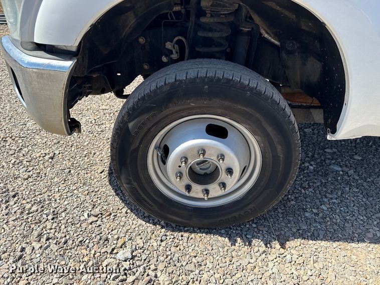 image for item NK9106 2016 Ford F350 Super Duty flatbed truck