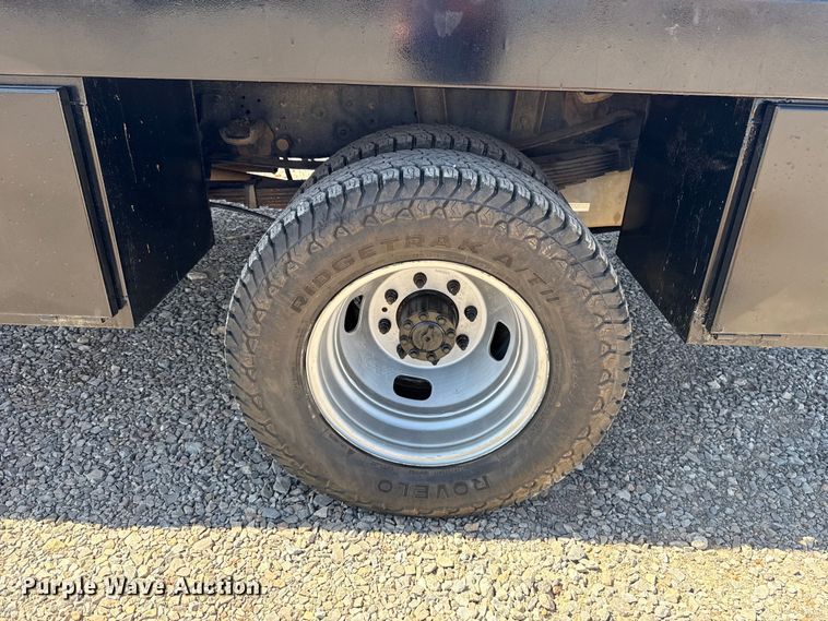 image for item NK9106 2016 Ford F350 Super Duty flatbed truck