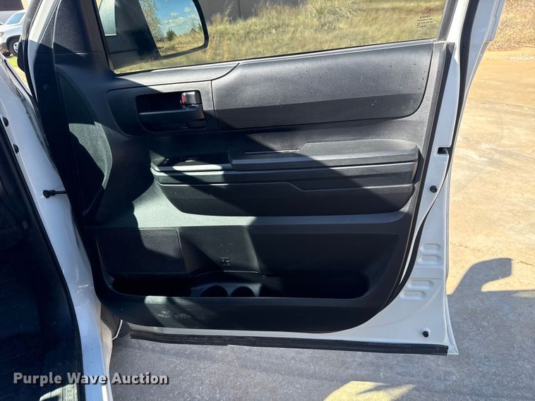 image for item NK9145 2021 Toyota Tundra Crew Cab pickup truck