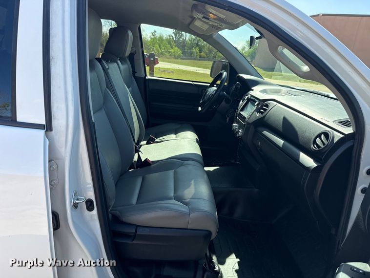 image for item NK9145 2021 Toyota Tundra Crew Cab pickup truck