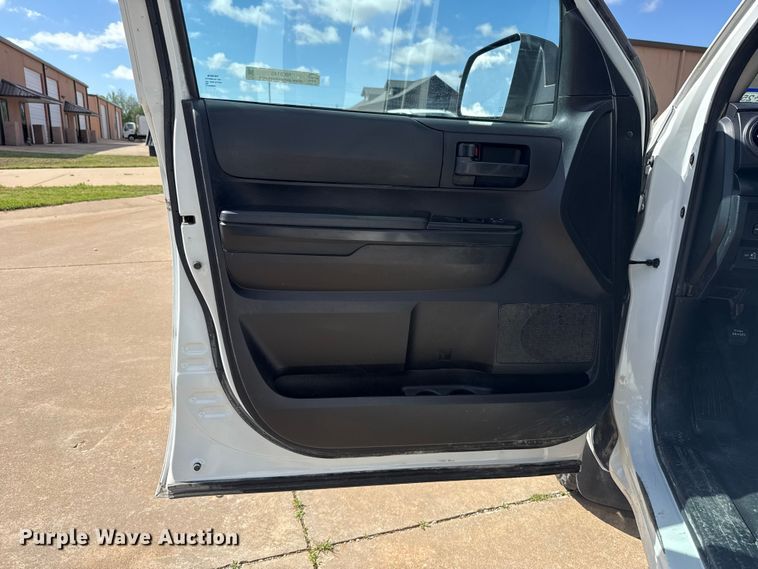 image for item NK9146 2020 Toyota Tundra Crew Cab pickup truck