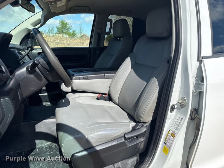 image for item NK9146 2020 Toyota Tundra Crew Cab pickup truck